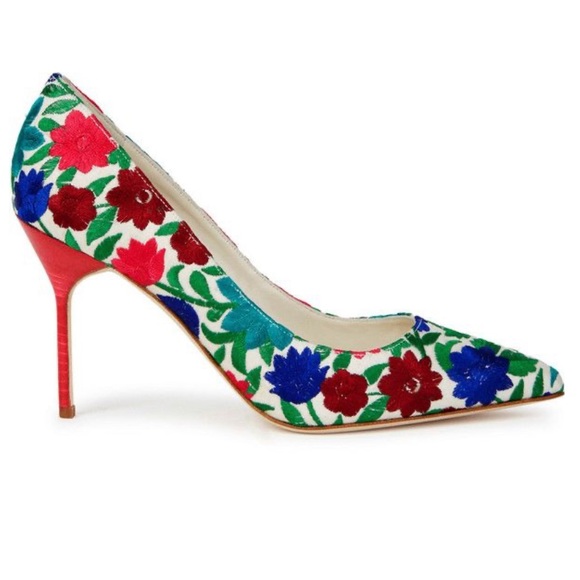 manolo blahnik floral embroidery pump size 36.5 - Picture 3 of 9